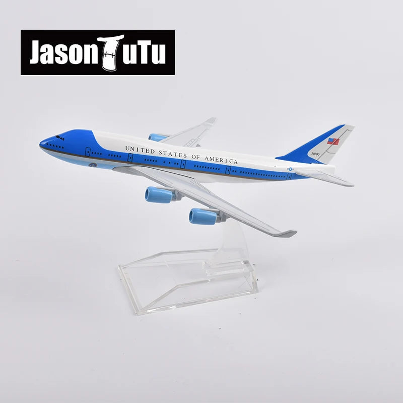 JASON TUTU 16cm American Airlines Boeing 777 Plane Model Aircraft Diecast Metal 1/400 Scale Airplane Model Gift Collection Drop