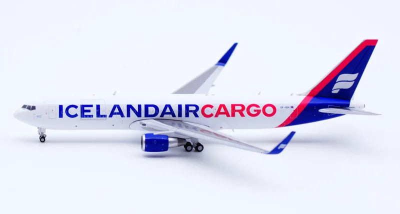 XX40176 Alloy Collectible Plane Gift JC Wings 1:400 Icelandair Cargo Boeing B767-300ER Diecast Aircraft Model TF-ISH With Stand