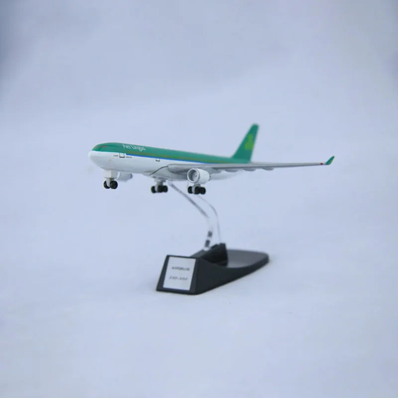 13cm Ireland Airlines Air-bus 330 Aer Lingus Airplane Alloy Air-craft Model Diecast Plastic Alloy plane For Children