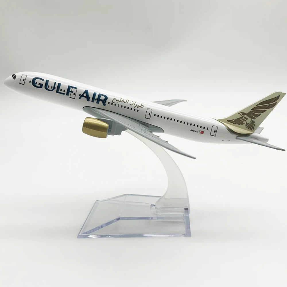 1/400 Alloy Aircraft Boeing 787 Gulf Air 14cm Alloy Plane B787 Model Toy Children Gift for Decoration