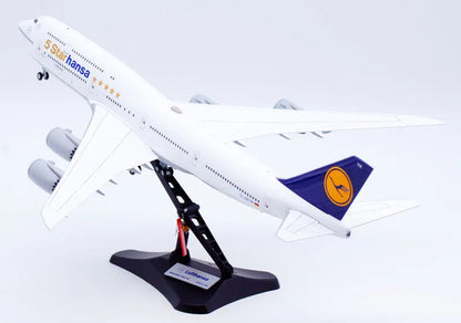 EW2748005 Alloy Collectible Plane Gift JC Wings 1:200 Lufthansa 'StarAllianc' Boeing B747-8 Diecast Aircraft Jet Model D-ABYM