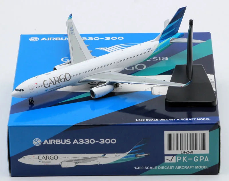 LH4248 Alloy Collectible Airplane Gift JC Wings 1:400 Garuda Indonesia Airlines Airbus A330-300 Diecast Aircraft Model PH-GPA