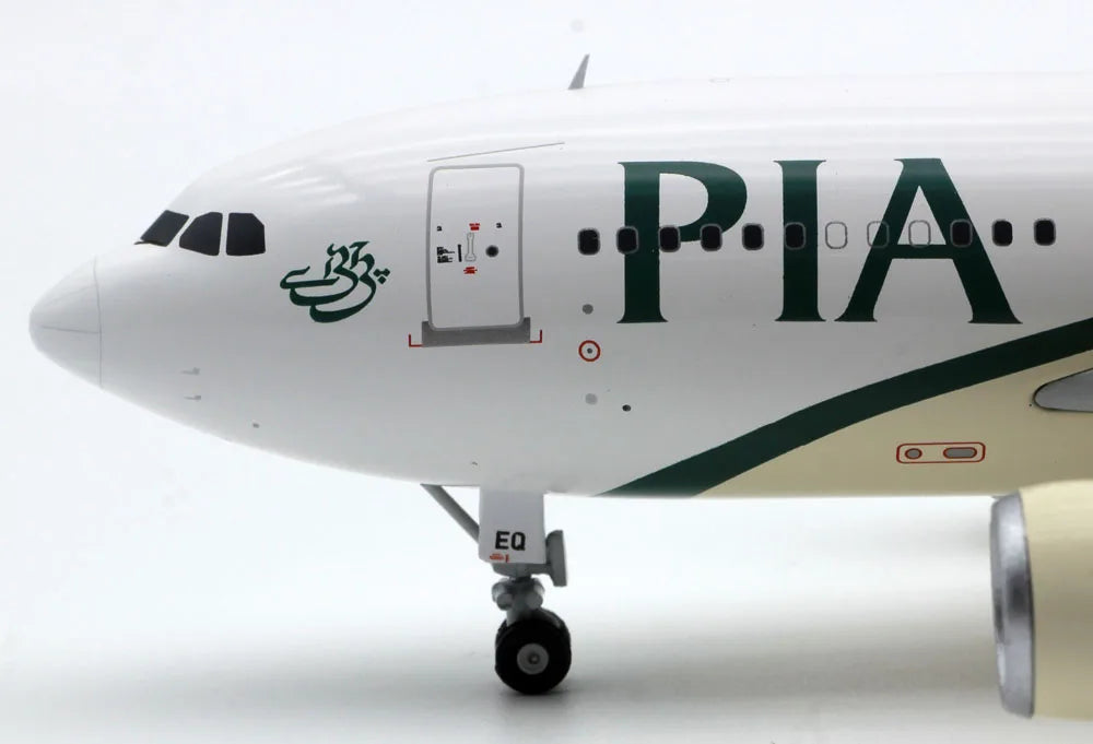 XX20001 Alloy Collectible Airplane Gift JC Wings 1:200 PIA Airlines Airbus A310-300 Diecast Aircraft Jet Model AP-BEQ With Stand