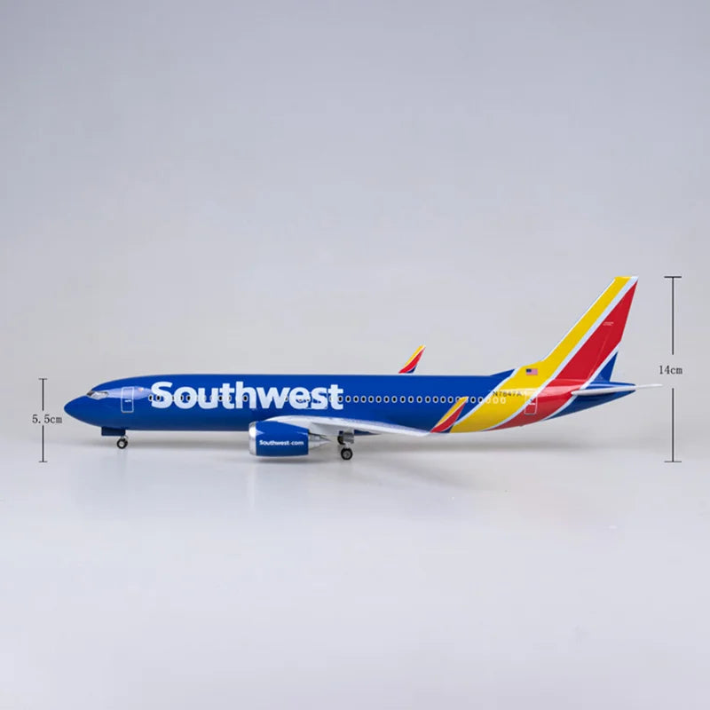 1/85 Scale 47CM Airplane 737-700 B737-700 Aircraft Southwest Airline W Light and Wheel Diecast Plastic Resin Plane Model Toy