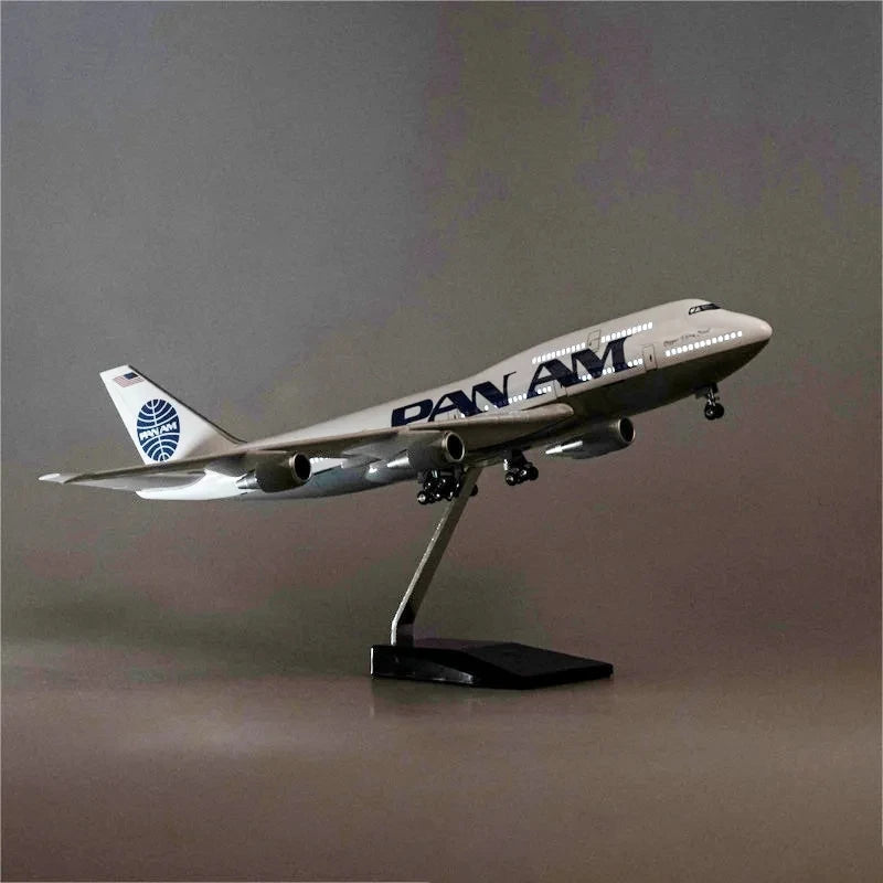 1/150 Scale 47cm Airplane 747 B747 Aircraft PAN AM Airline Model W Light and Wheel Diecast Resin Plane For Collection