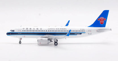 AV2100 Alloy Collectible Plane Gift Aviation 1:200 CHINA SOUTHERN Airbus A320neo Diecast Aircraft Jet Model B-301A With Stand