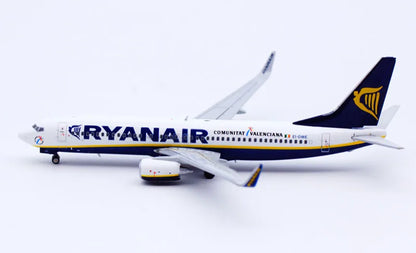 XX4269 Alloy Collectible Plane Gift JC Wings 1:400 Ryanair Airlines Boeing B737-800 Diecast Aircraft Jet Model EI-DWE With Stand