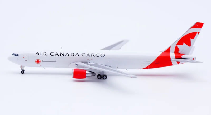 XX40191 Alloy Collectible Plane Gift JC Wings 1:400 Air Canada Cargo Boeing B767-300 Diecast Aircraft Jet Model C-GDUZ