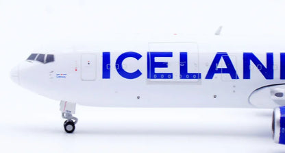 XX40176 Alloy Collectible Plane Gift JC Wings 1:400 Icelandair Cargo Boeing B767-300ER Diecast Aircraft Model TF-ISH With Stand