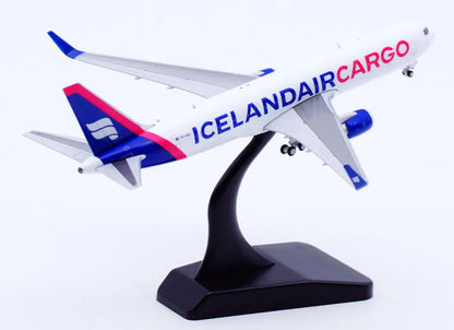 XX40176 Alloy Collectible Plane Gift JC Wings 1:400 Icelandair Cargo Boeing B767-300ER Diecast Aircraft Model TF-ISH With Stand