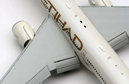 XX20317A Alloy Collectible Plane Gift JC Wings 1:200 Etihad Airways Boeing B777-200LR Diecast Aircraft Model A6-LRB Flaps Down