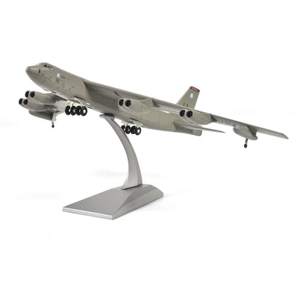 JASON TUTU 1/200 Scale Alloy Model Diecast B52 Bomber Military Fighter B-52 Aircraft Model Drop Shipping