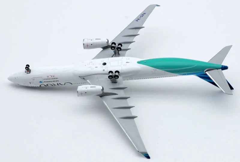 LH4248 Alloy Collectible Airplane Gift JC Wings 1:400 Garuda Indonesia Airlines Airbus A330-300 Diecast Aircraft Model PH-GPA