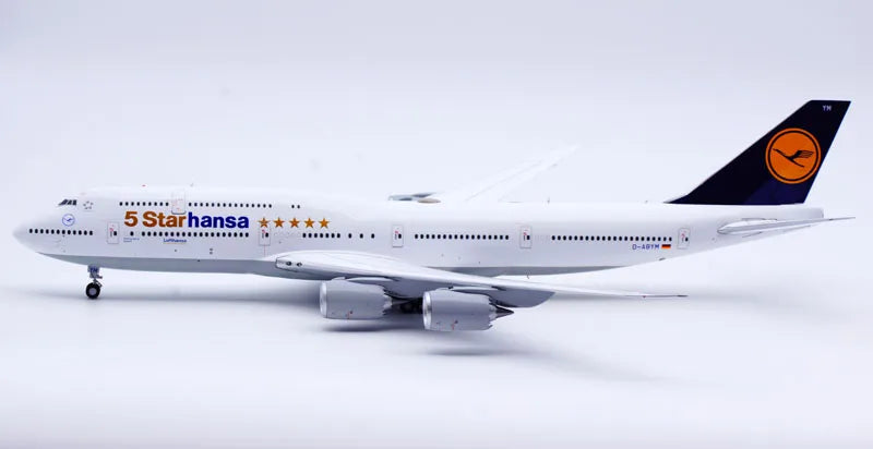 EW2748005 Alloy Collectible Plane Gift JC Wings 1:200 Lufthansa 'StarAllianc' Boeing B747-8 Diecast Aircraft Jet Model D-ABYM